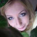 Local Woman Seeking Man for Hot and Steamy Fun